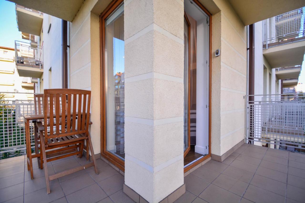 Apartamenty Bryza - Chelmonskiego - Parking - Centrum Swinoujscie Kültér fotó
