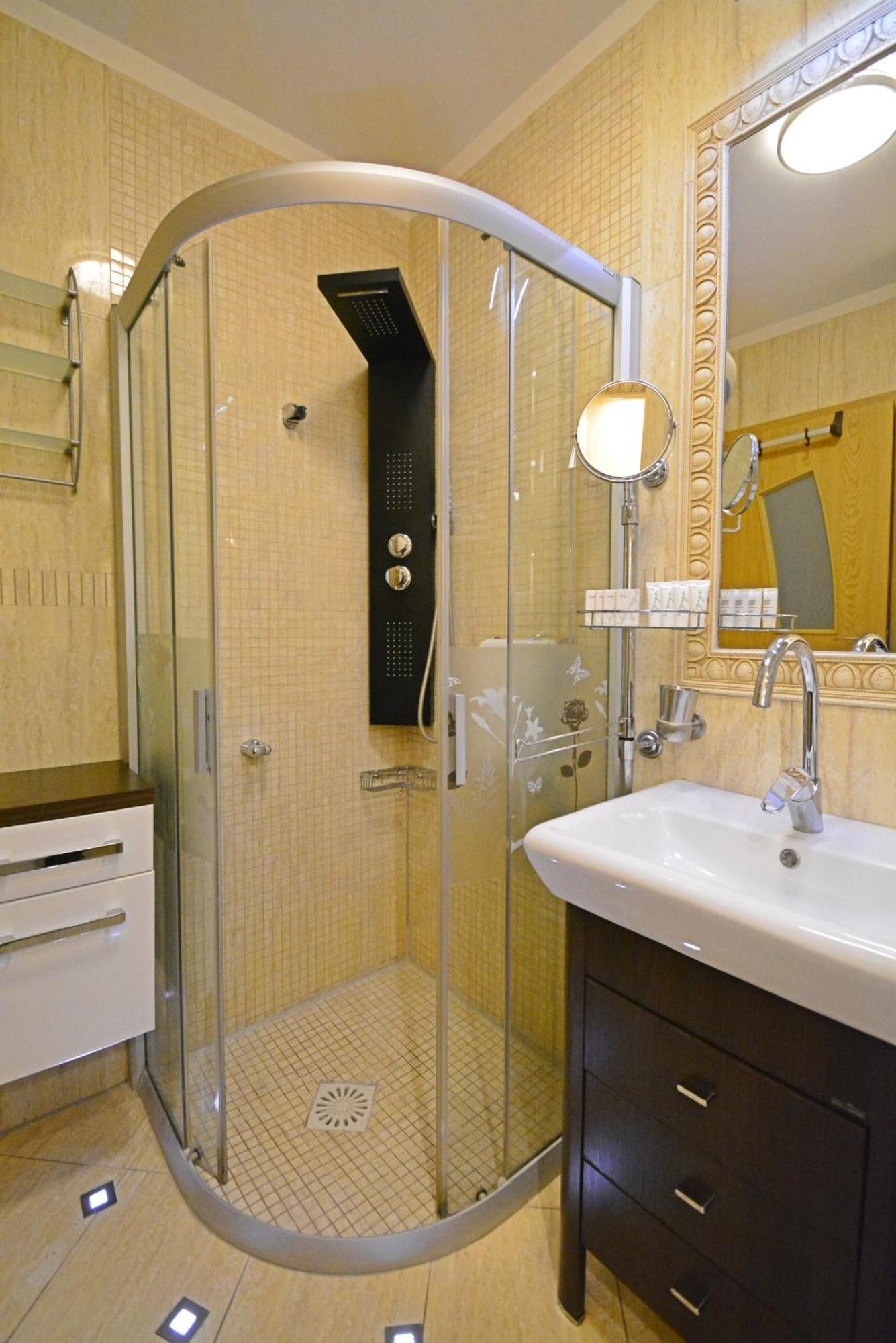 Apartamenty Bryza - Chelmonskiego - Parking - Centrum Swinoujscie Kültér fotó