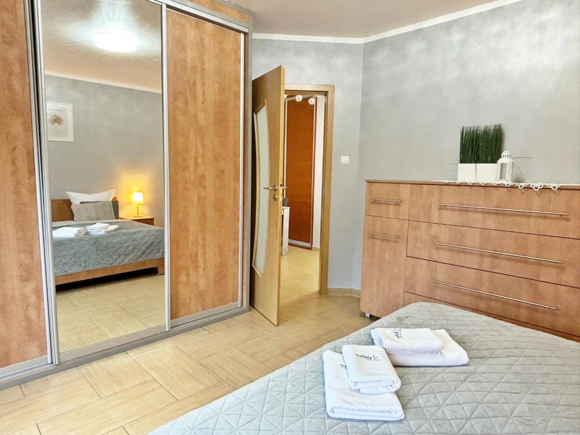 Apartamenty Bryza - Chelmonskiego - Parking - Centrum Swinoujscie Kültér fotó