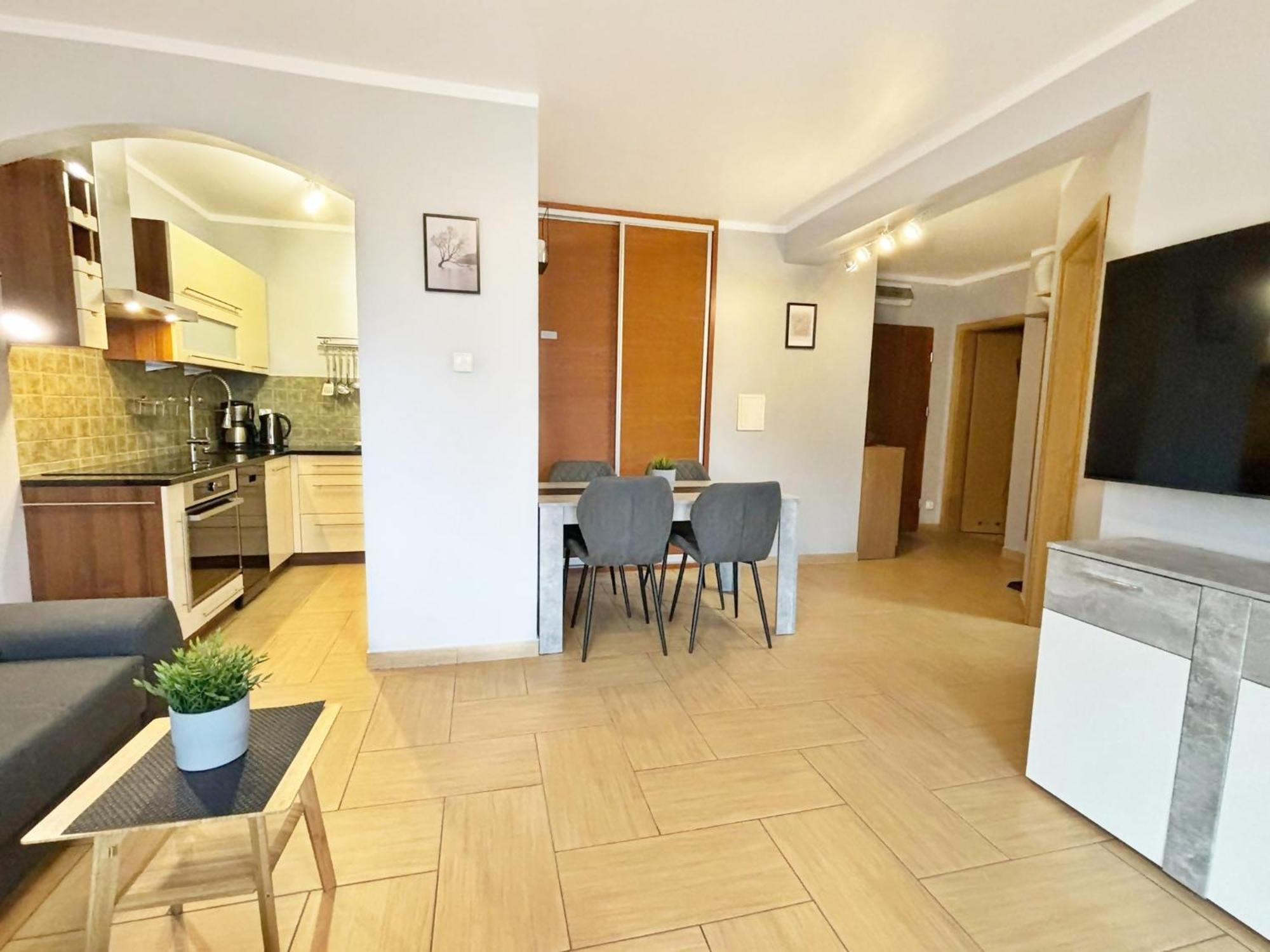 Apartamenty Bryza - Chelmonskiego - Parking - Centrum Swinoujscie Kültér fotó